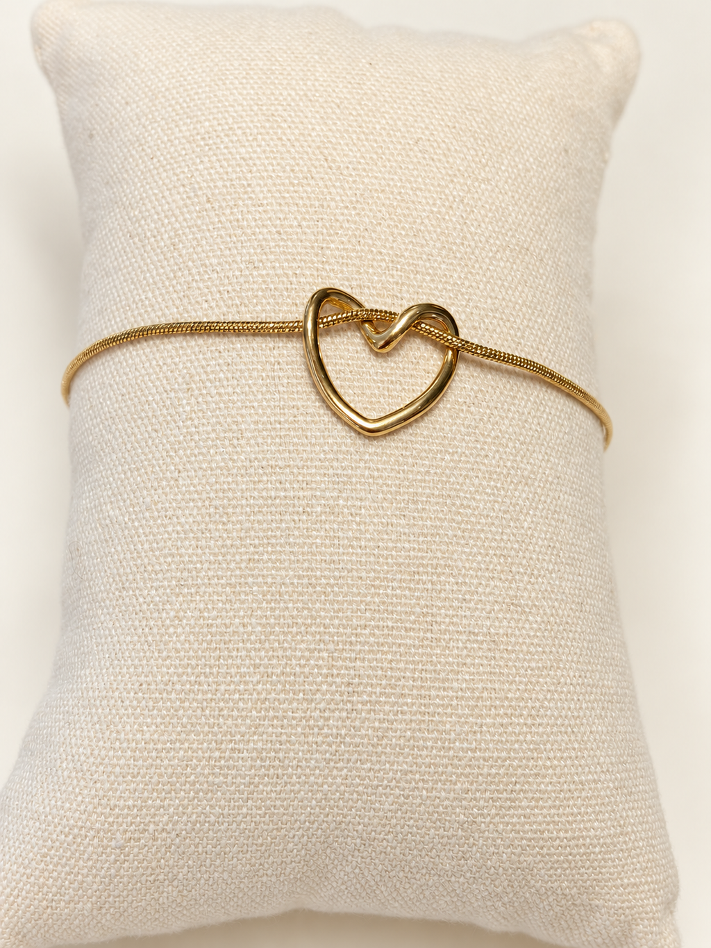 Bracelet doré cœur entrelacé