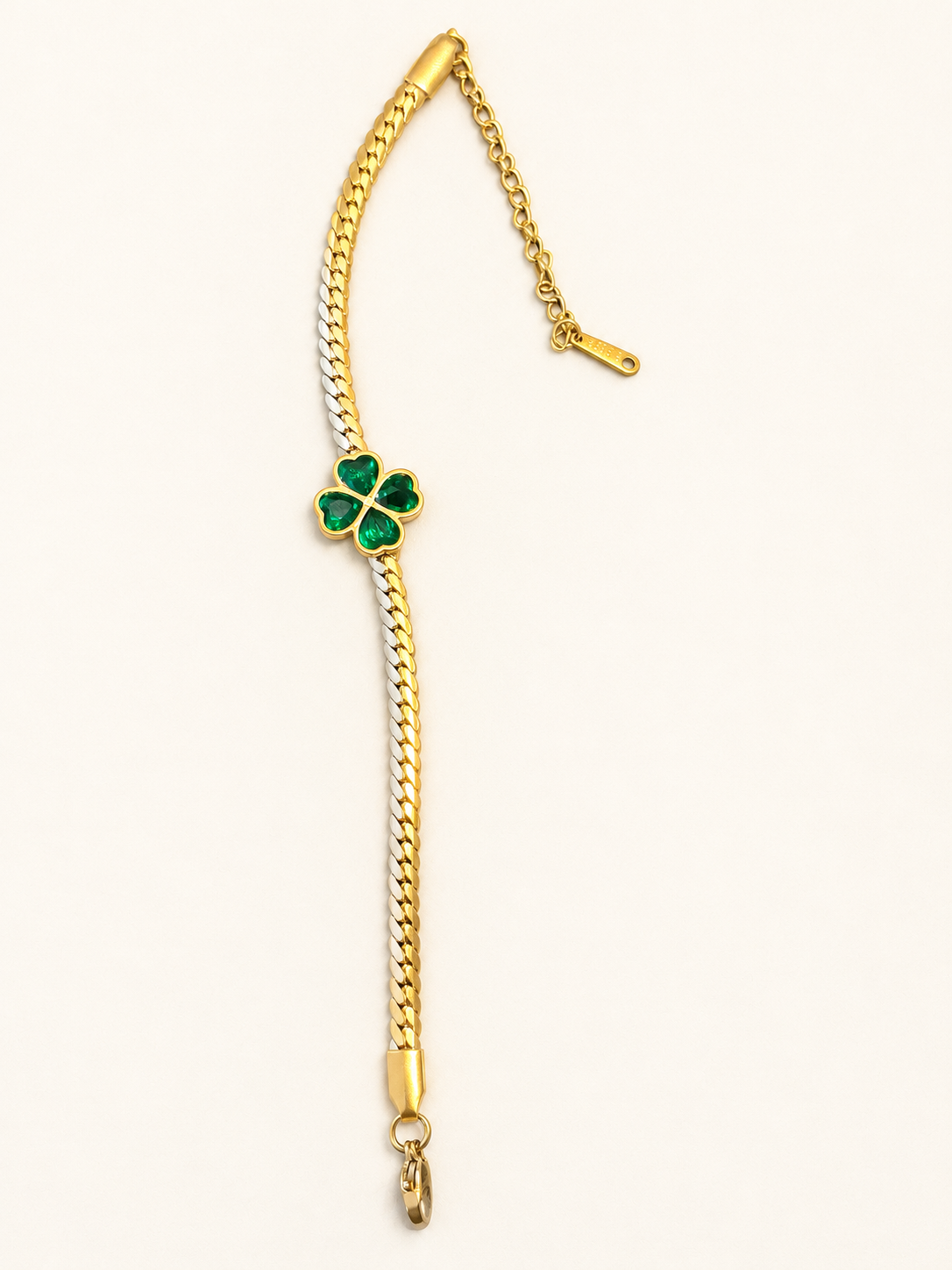 Bracelet doré maille plate avec trèfle vert