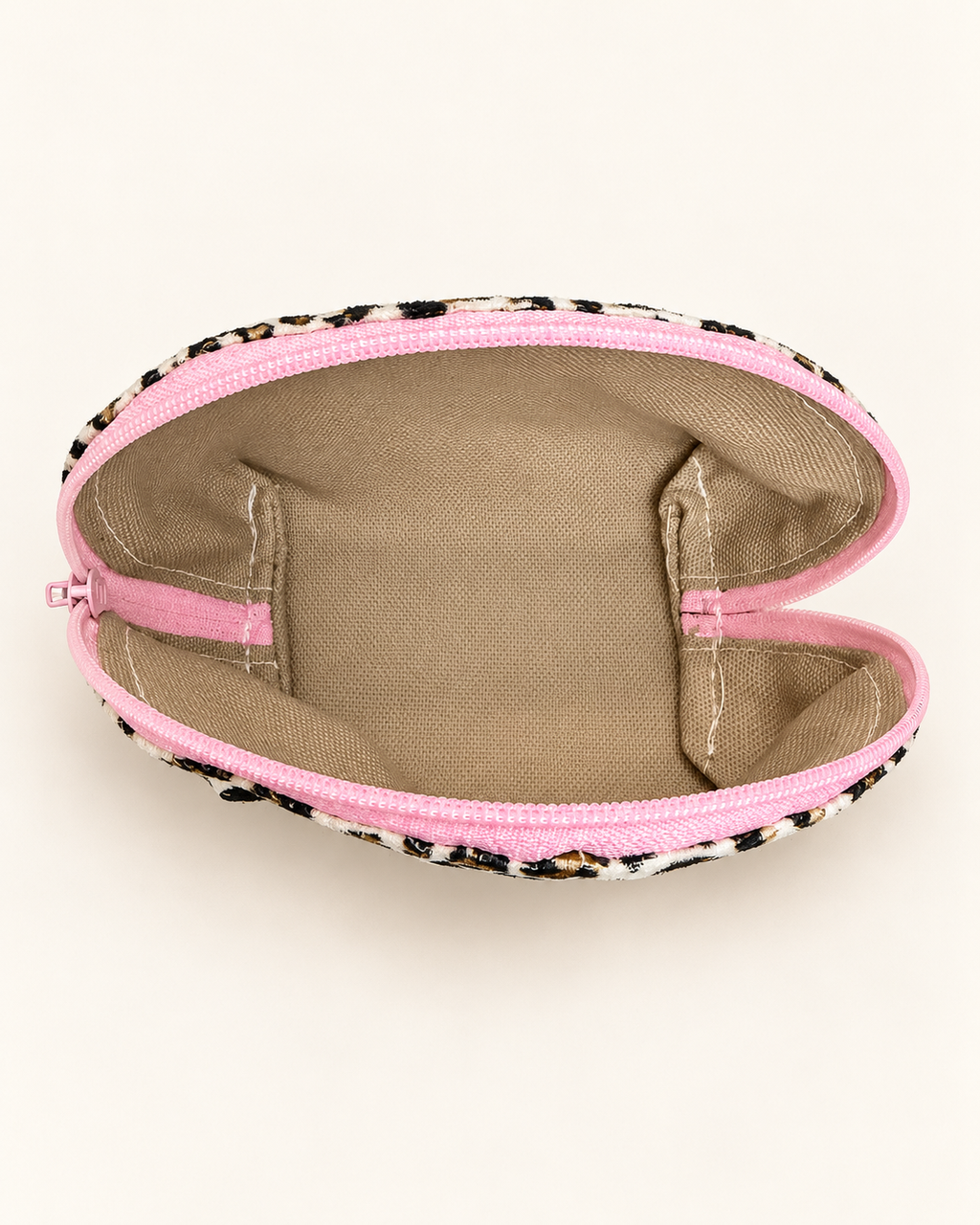 Petite pochette léopard écru, noir et doré – Zip rose