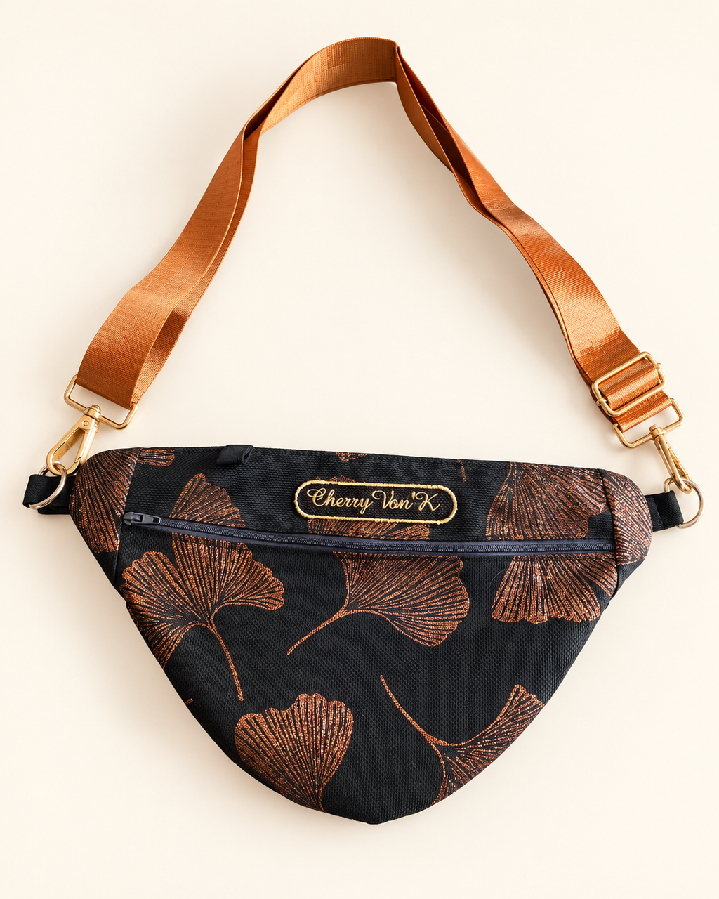 Banane noire à motif ginkgo cuivré avec deux bandoulières